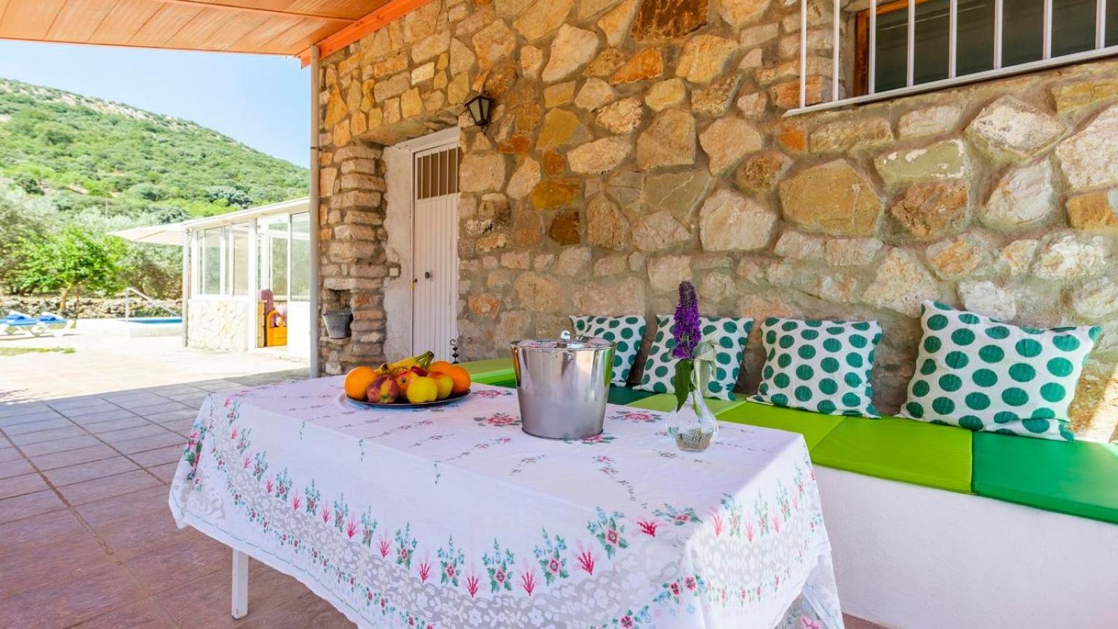 Casa Rural El Ciruelo Loco Alfarnate By Ruralidays Alfarnatejo Exterior photo